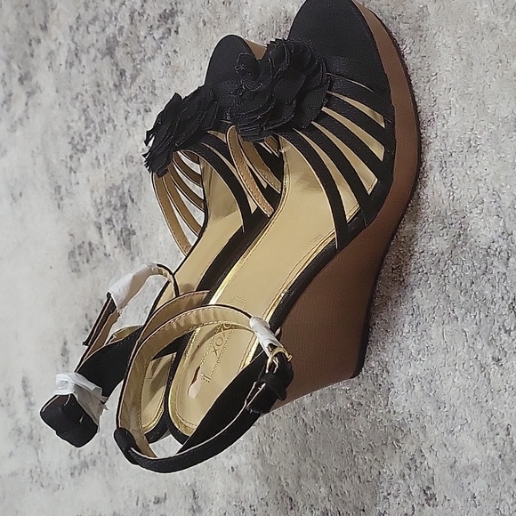 Black Wedge Sandals - Picture 2 of 5